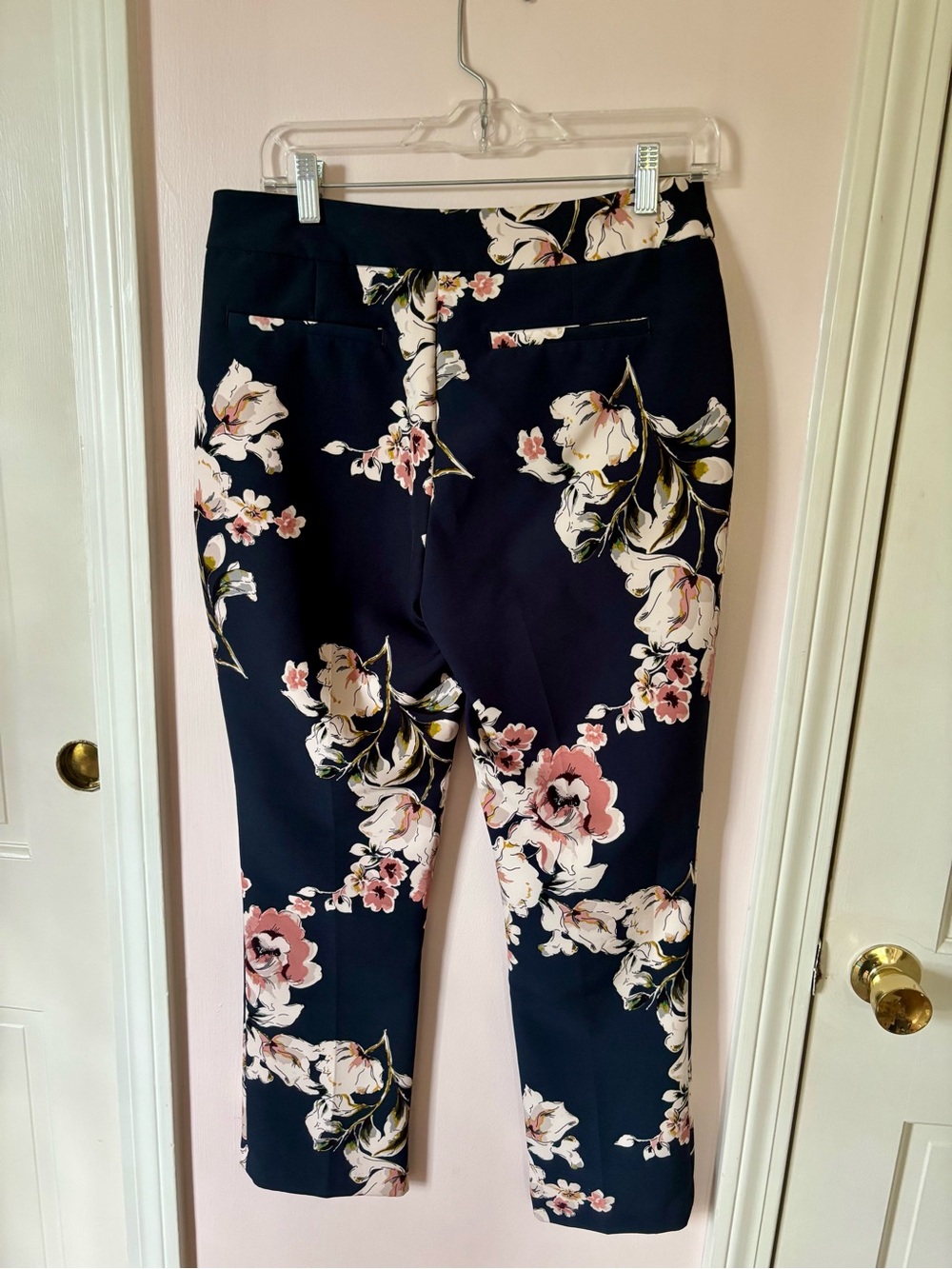 Cynthia Rowley Navy Floral Cropped Pants - Picture 2 of 3